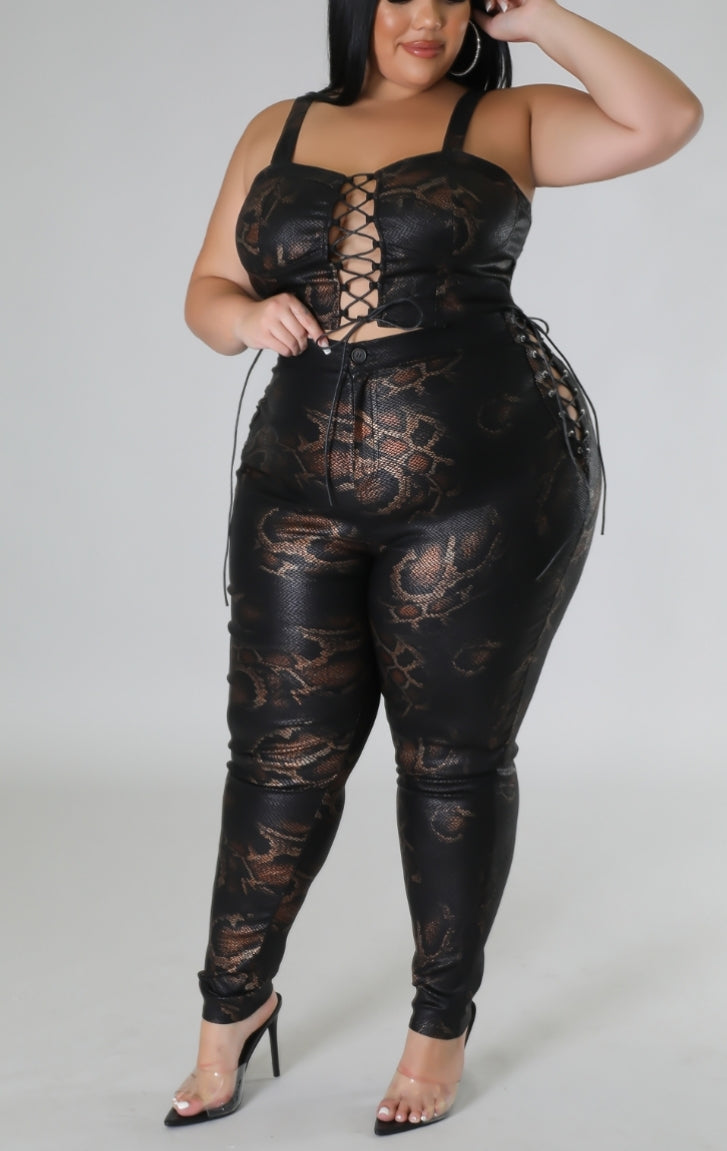 Hiss Baby Pants Set