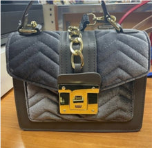 Load image into Gallery viewer, Accessories  (handbags)
