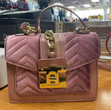 Load image into Gallery viewer, Accessories  (handbags)
