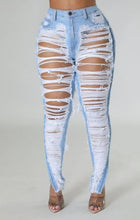 Load image into Gallery viewer, Light blue distressed jeans
