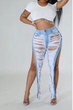 Load image into Gallery viewer, Light blue distressed jeans
